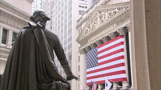 美国纽约纽约证券交易所大楼和纪念碑的MS外观视频下载