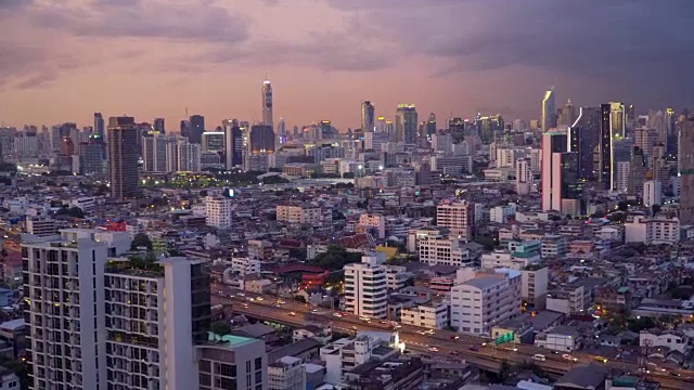 黄昏时分的曼谷商业区视频素材