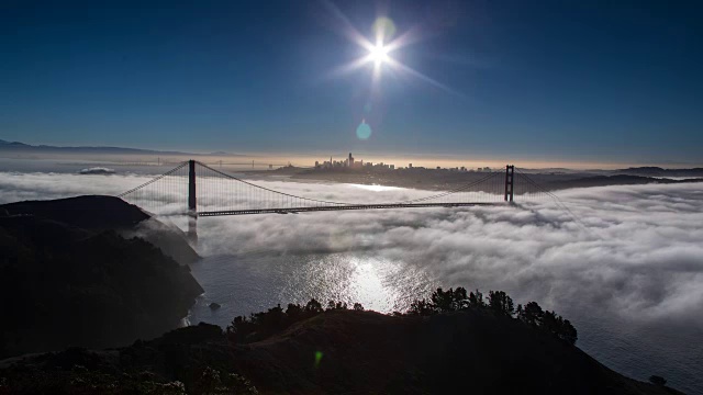 旧金山金门大桥低雾晨光视频素材