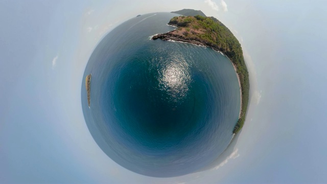 海洋中的小岛视频素材