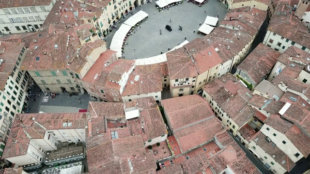 圆形剧场广场。卢卡市鸟瞰图景观。意大利。视频素材