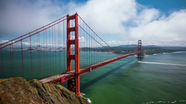 时光流逝:旧金山的金门大桥视频素材