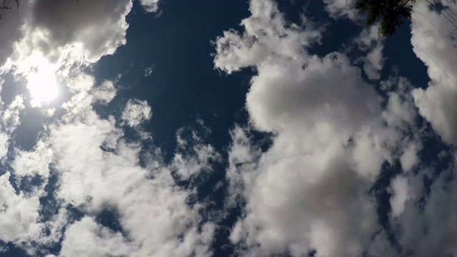 云与太阳的时间流逝视频素材