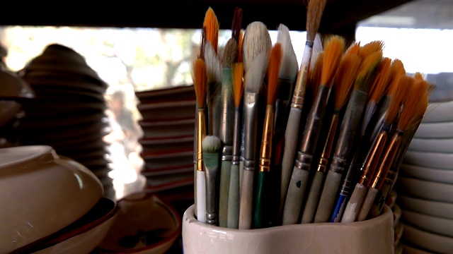 陶瓷车间的画笔视频素材