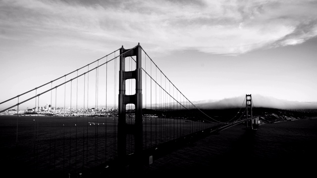 金门大桥日落在旧金山加利福尼亚黑色和白色视频素材