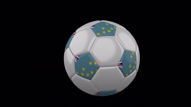 图瓦卢旗帜上的飞行足球透明背景，阿尔法频道视频素材