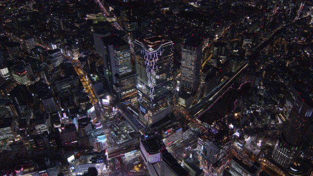 涉谷Scramble广场夜景空中，东京，日本视频素材