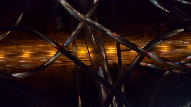 亚特兰大航拍v494夜间俯瞰高速公路上空视频下载