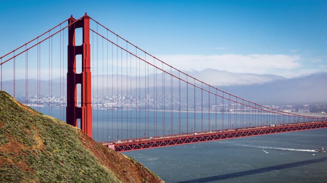 金门大桥与雾的时间流逝，旧金山，加利福尼亚，美国视频素材