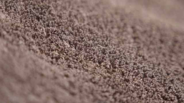 深棕色极性羊毛织物温暖的材料特写视频素材
