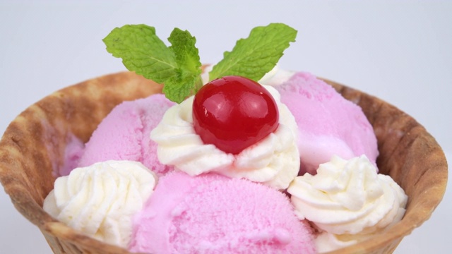 混合草莓冰淇淋视频下载