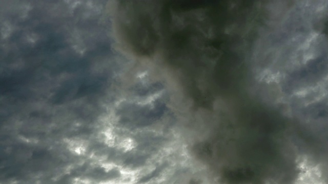 积雨云风暴云图背景视频素材