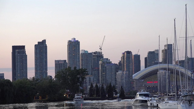 多伦多黄昏时分的天际线，加拿大视频下载