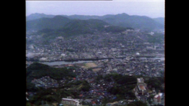 长崎市和港口上空的潘;1981视频素材