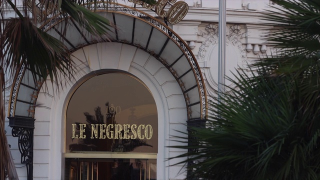 尼斯Le Negresco酒店的正面视频素材