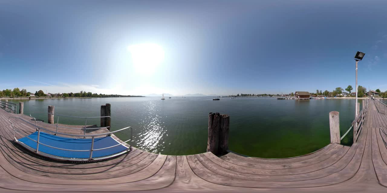 奇姆湖上的360 VR /帆船视频下载