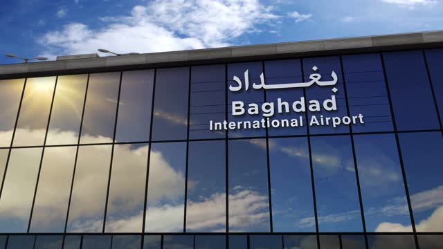 飞机在伊拉克巴格达机场降落视频下载