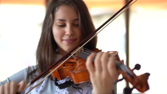 学习拉小提琴视频下载
