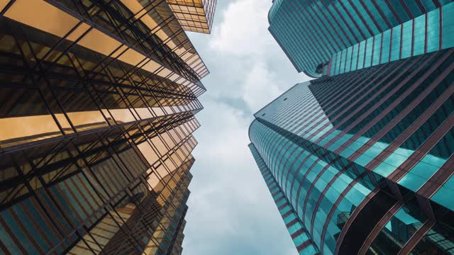 香港高層企業大樓的低角度視頻素材