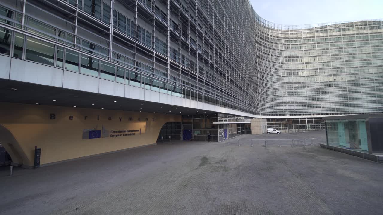 位于布鲁塞尔的欧盟委员会大楼，是欧洲各国首相讨论问题的办公室视频素材