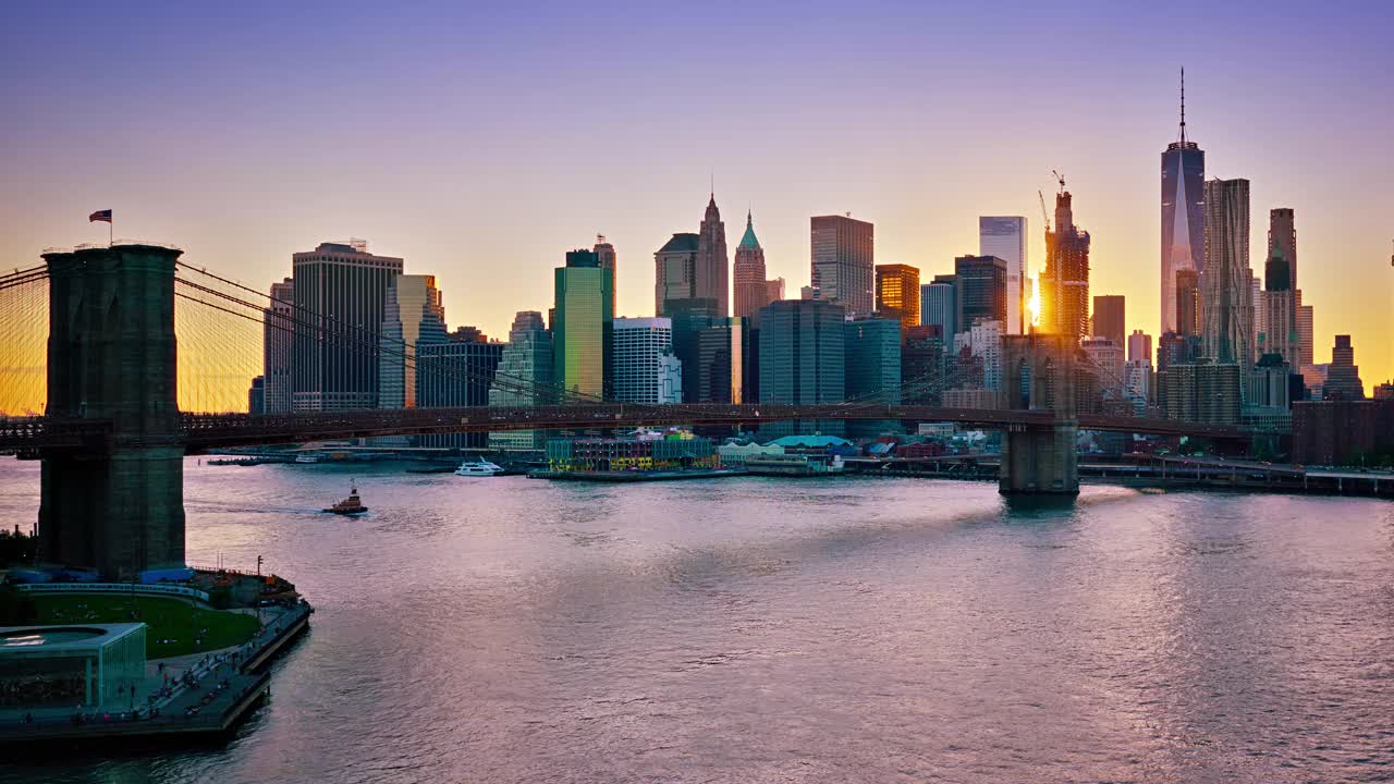 主要的纽约视图鸟瞰图。曼哈顿市中心。世贸中心。布鲁克林大桥。视频素材
