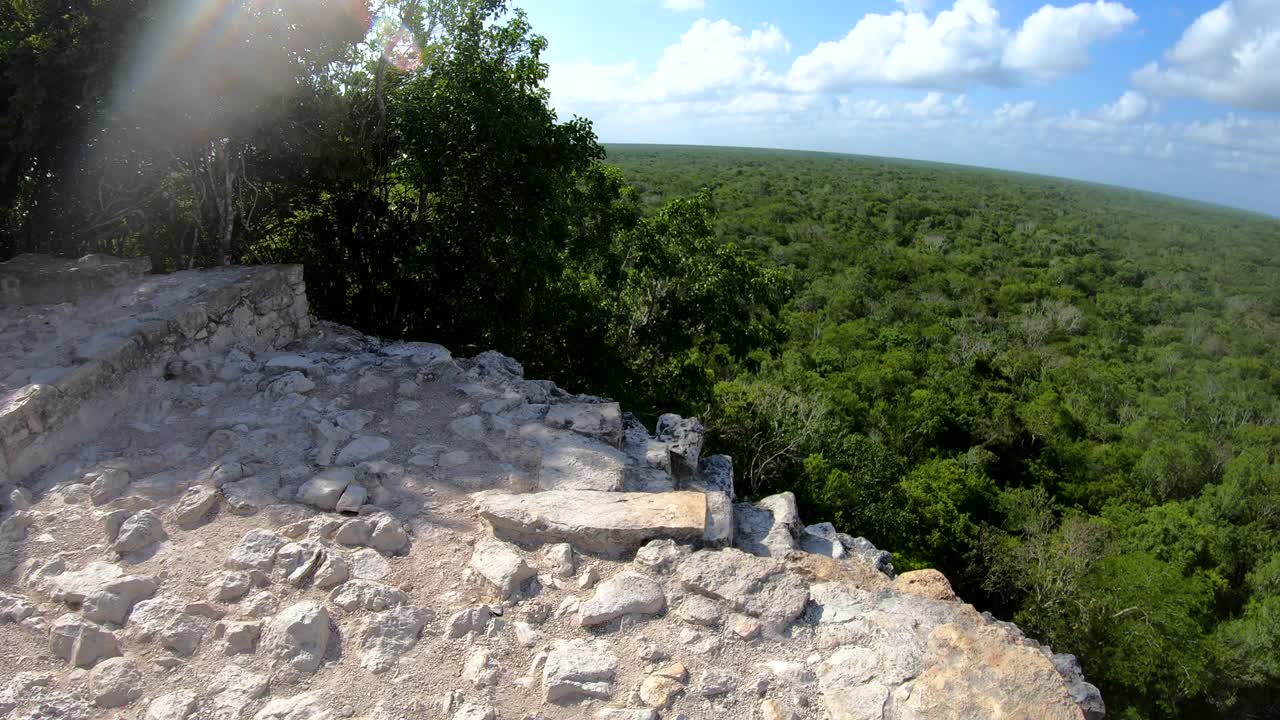 观看尤卡坦雨林科巴玛雅台阶墨西哥视频素材