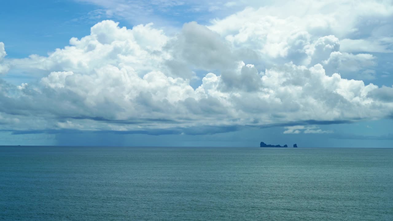 泰国安达曼海寇哈群岛上空雷暴视频素材