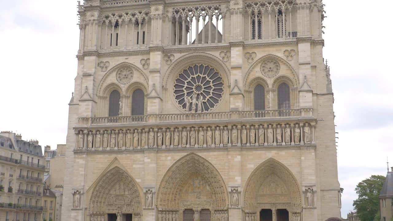 巴黎圣母院，慢动作180帧/秒视频素材