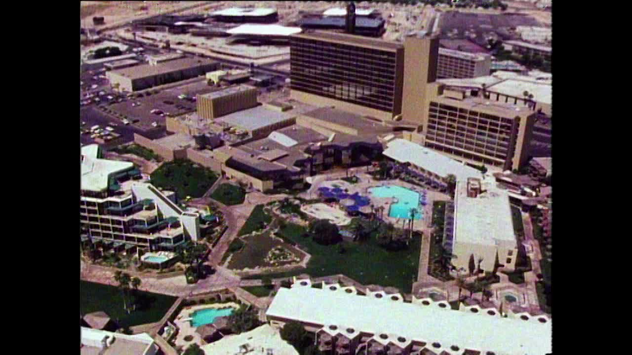 拉斯维加斯大道上的空中酒店和赌场;1981视频素材