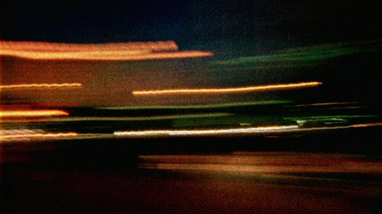 在拉斯维加斯夜间超速行驶;1999年视频素材