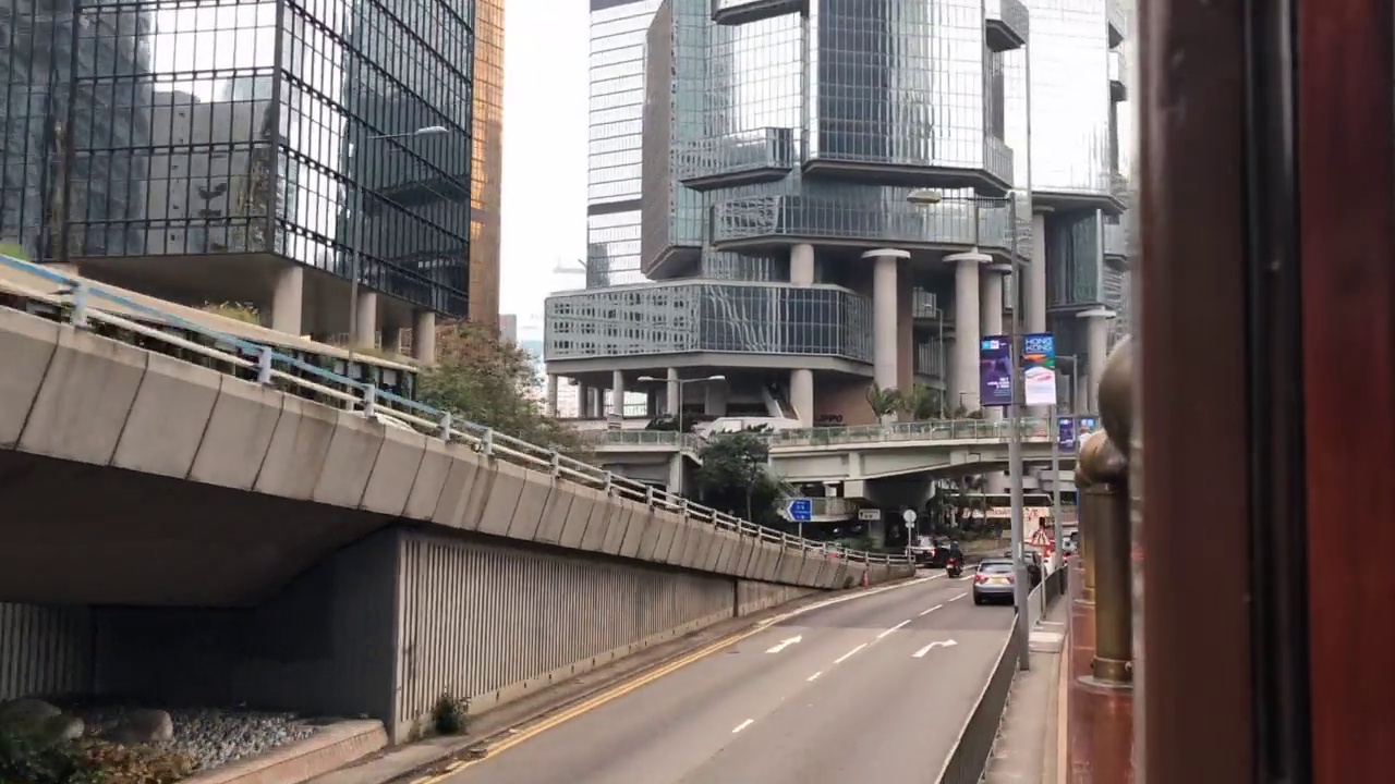 在缆车上拍摄的香港市中心的延时照片视频素材