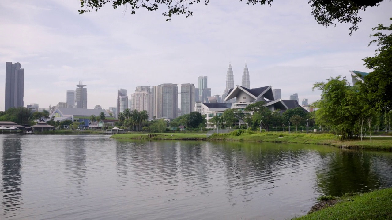 从Titiwangsa公园看吉隆坡城市视频下载
