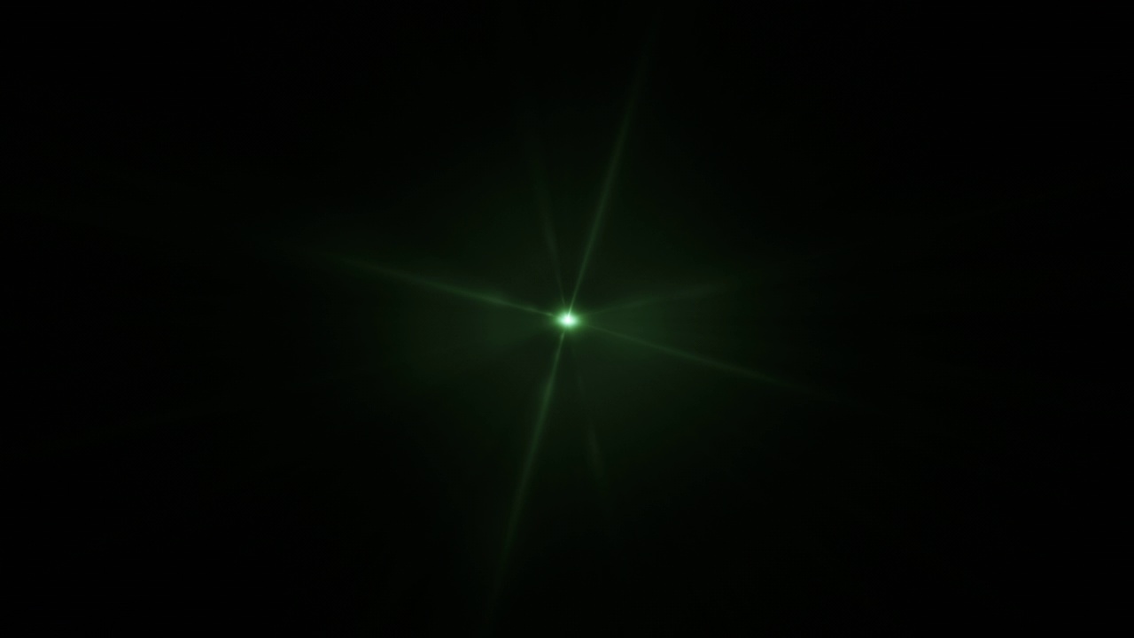 摘要中心绿色闪光光学镜头光晕旋转动画在黑色背景。4K无缝循环动态动态明亮星光光线效果。星光条纹。视频下载