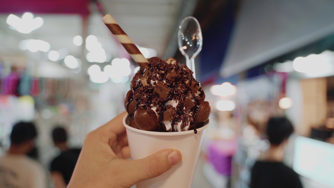 巧克力华夫饼，泰国曼谷夜市视频下载