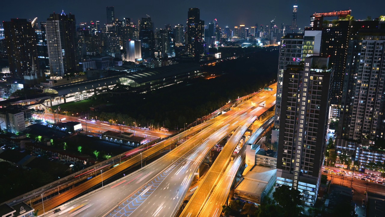 延时运动繁忙的城市交通rama9-asoke区泰国曼谷视频素材