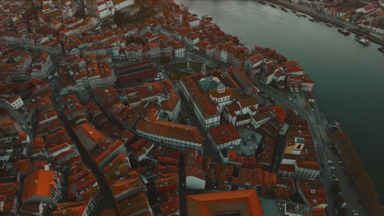 葡萄牙波尔图市和杜罗河的无人机视图视频素材