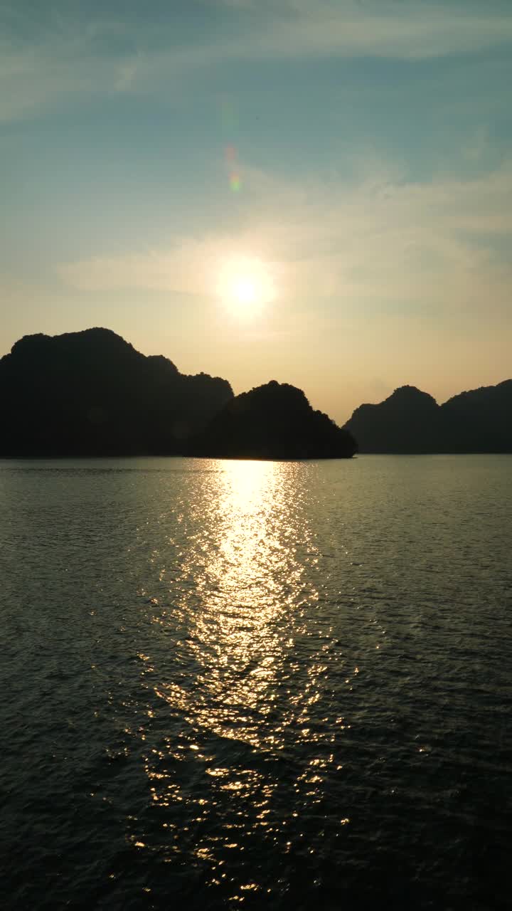 日落在下龙湾，北越南视频素材
