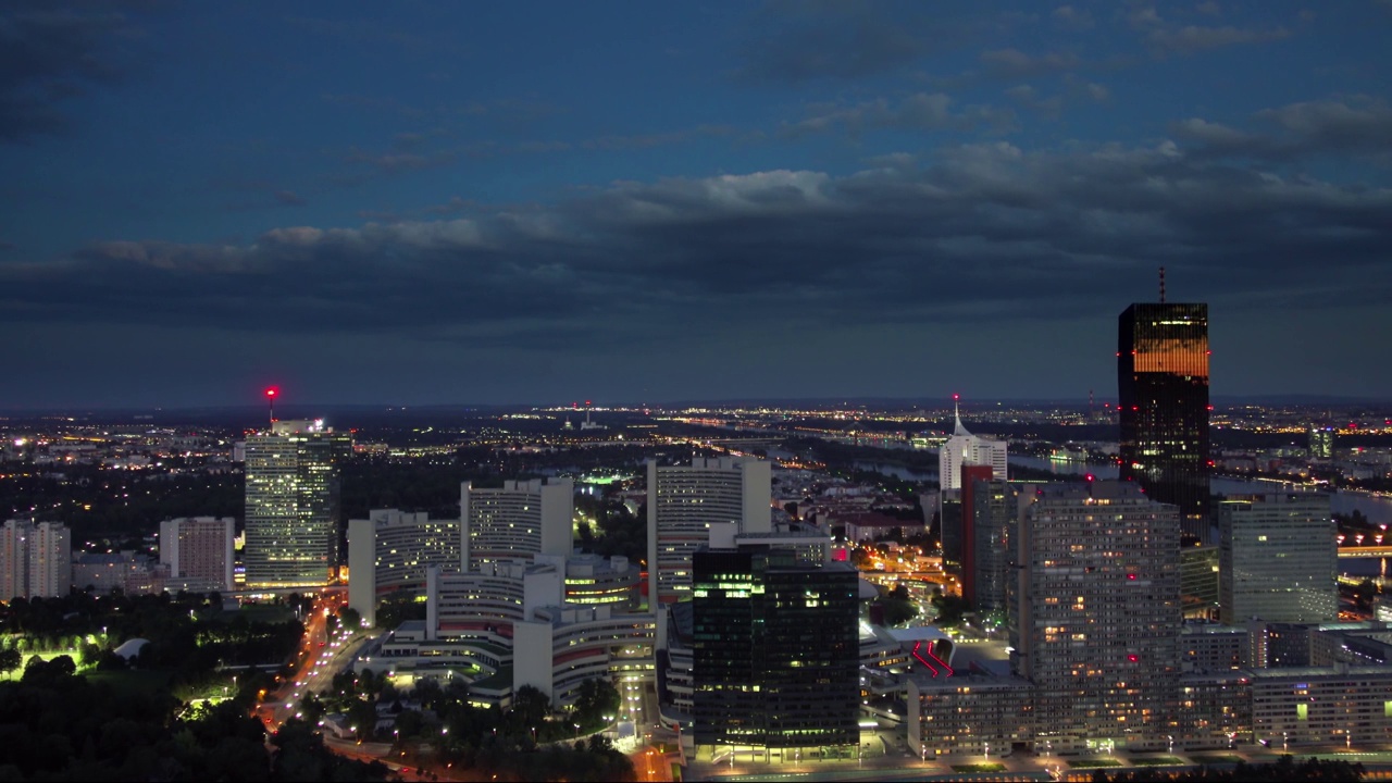 维也纳城市夜景鸟瞰图视频素材