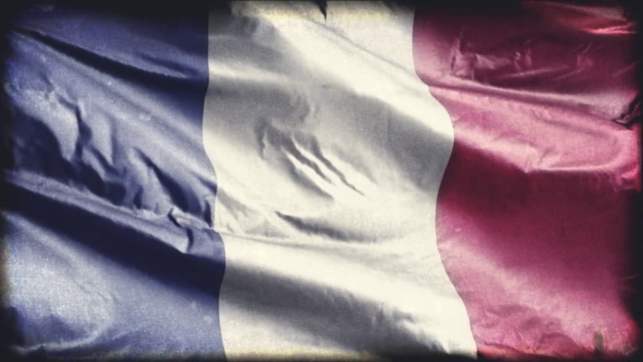 复古的法国国旗迎风飘扬。古老的法国旗帜在微风中摇曳。无缝循环。视频下载