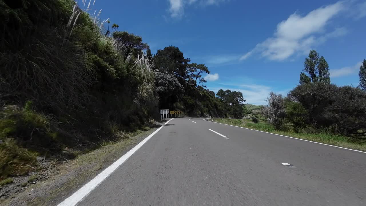 新西兰国道上的汽车视角视频下载
