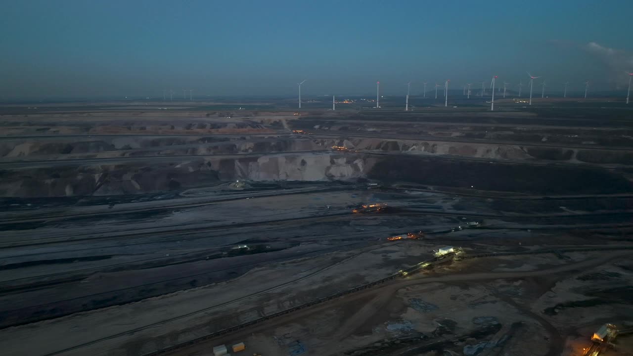 德国布劳恩科利塔格堡-露天褐煤矿视频下载