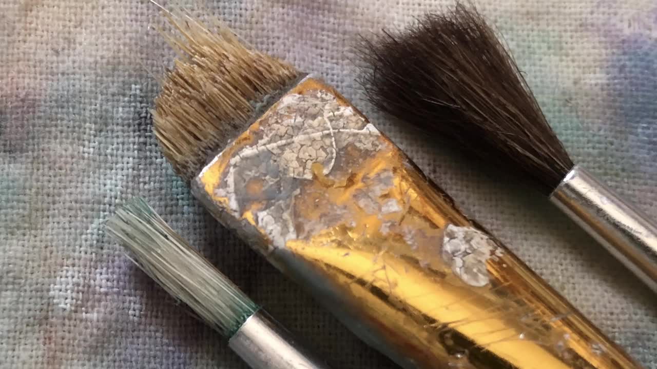 旧刷子是画家的工具视频下载