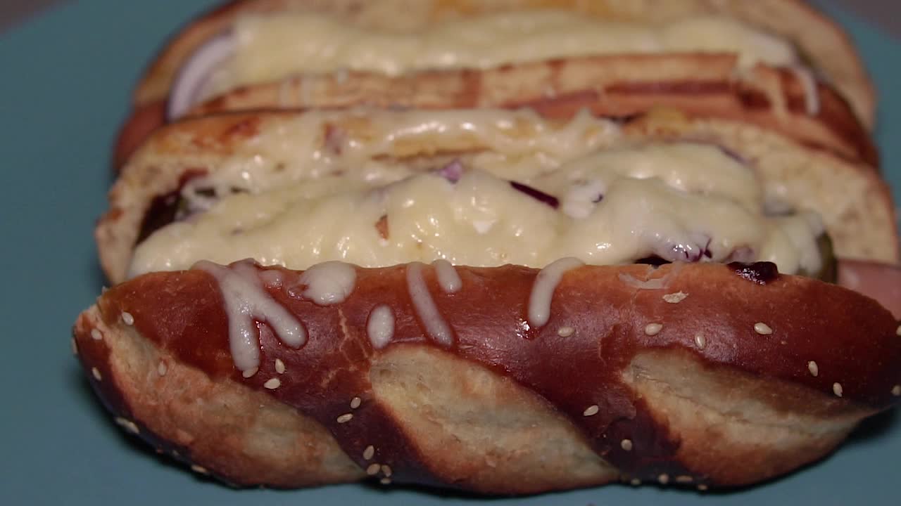 快餐。热狗。香肠三明治。视频下载