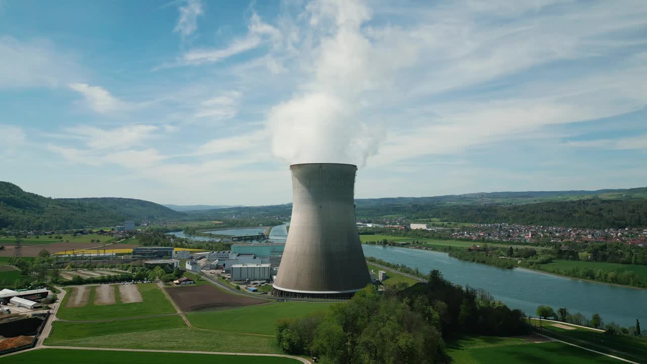 瑞士工业区正在运行的核电站。电站视频下载