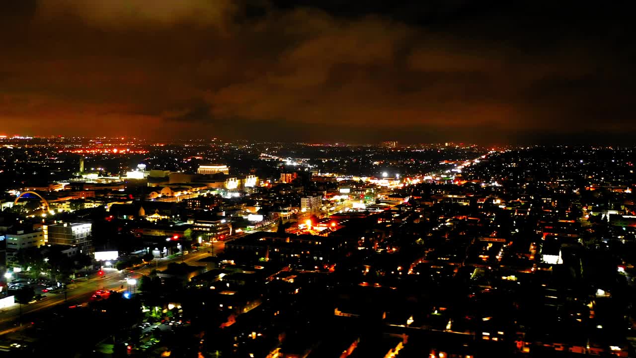 云天下的城市景观的航拍延时拍摄-卡尔弗城，加利福尼亚视频下载