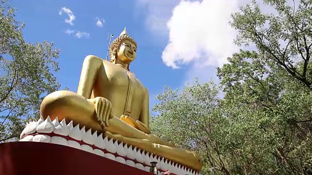 泰国公共寺庙里的佛像，时光流逝视频素材