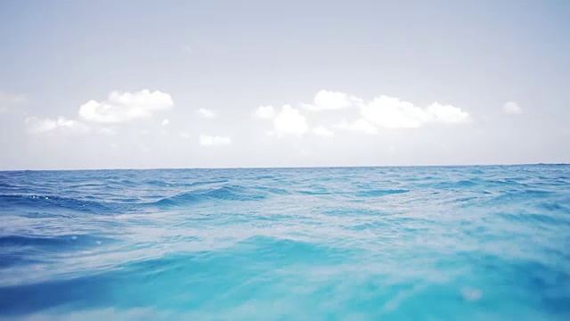可循环的视频海浪在海洋视频下载