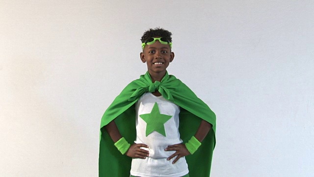 非裔美国超级英雄秀肌肉视频下载