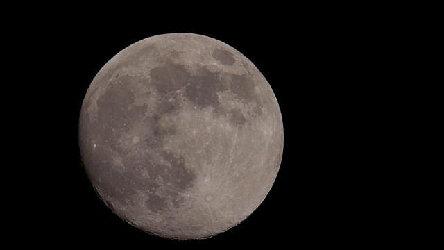 夜空中的月亮视频素材