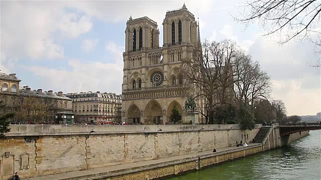 巴黎圣母院，又称巴黎圣母院，法国巴黎视频素材